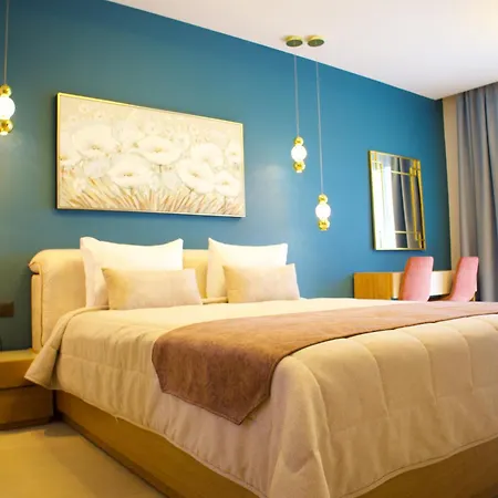 Отель Sky Boutique 4*