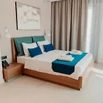 Sky Hotel 4*